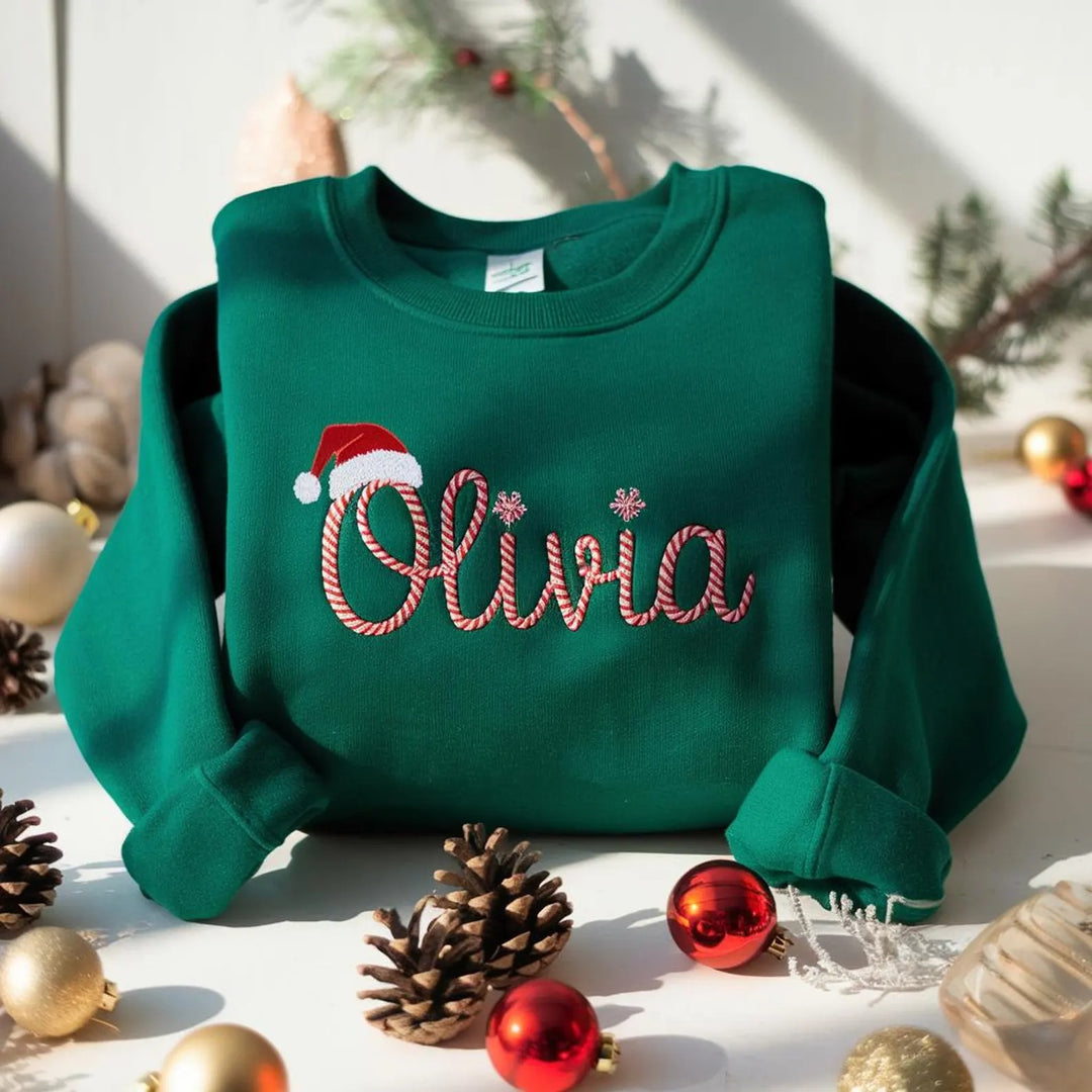 Sweat-shirt de Noël personnalisé brodé avec nom et chapeau de Noël