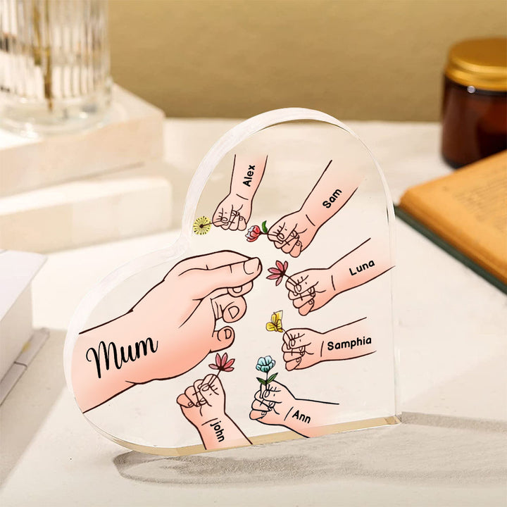 Cadeau Souvenir pour Maman – Cœur en Acrylique Personnalisé avec 8 Prénoms et Motif Floral