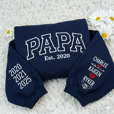 Sweat-shirt brodé pour papa avec le prénom et date de l'enfant