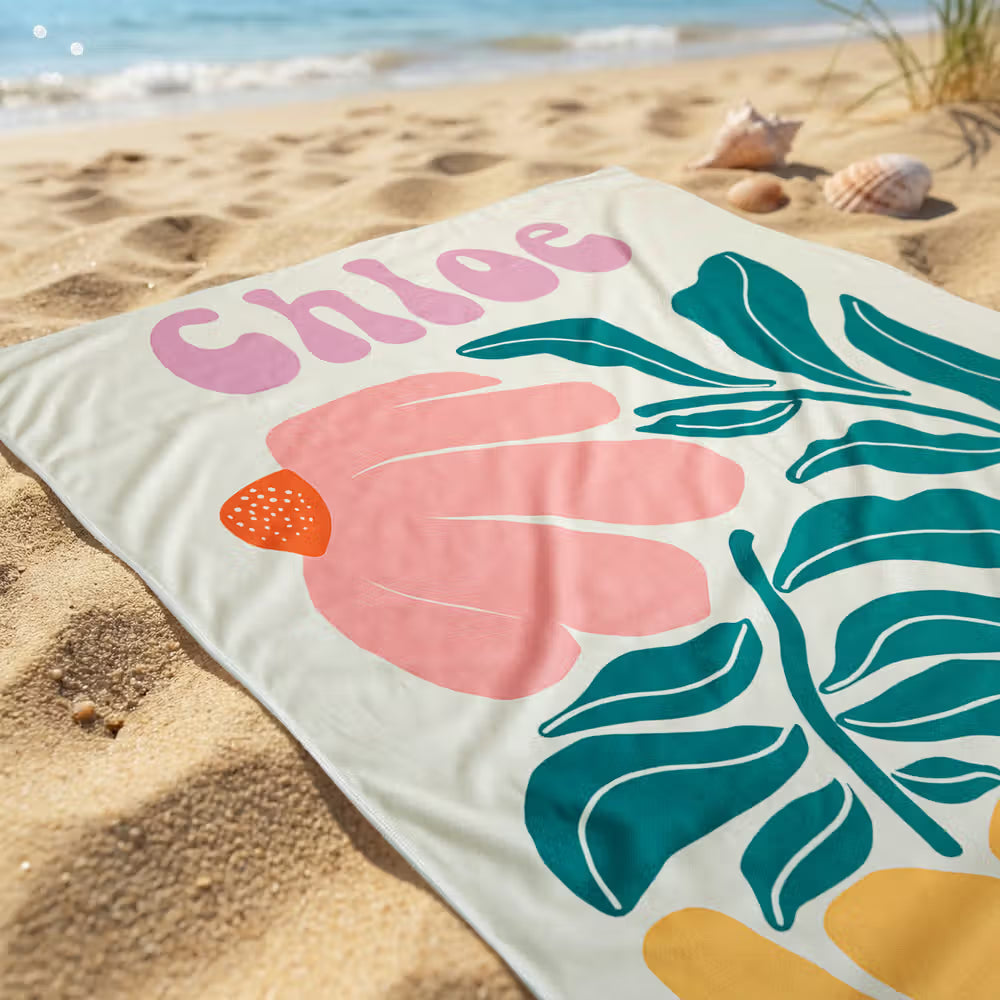 Épanouissez-vous Sous le Soleil - Serviette de Plage Florale avec Nom Personnalisé - Cadeau Idéal pour les Femmes