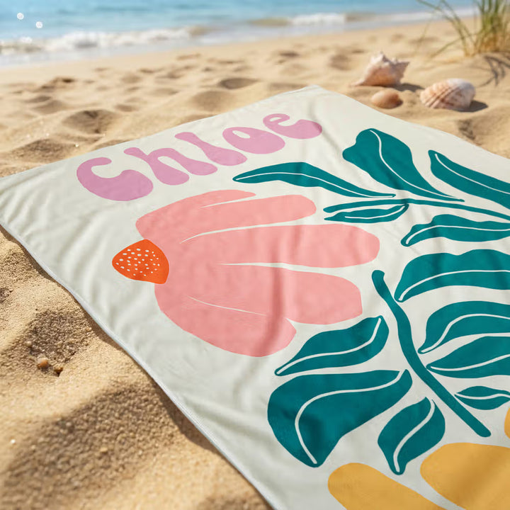 Épanouissez-vous Sous le Soleil - Serviette de Plage Florale avec Nom Personnalisé - Cadeau Idéal pour les Femmes