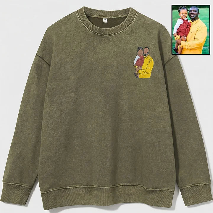 Sweat-shirt, sweat à capuche et T-shirt personnalisés et brodés avec portrait de papa — Effet délavé
