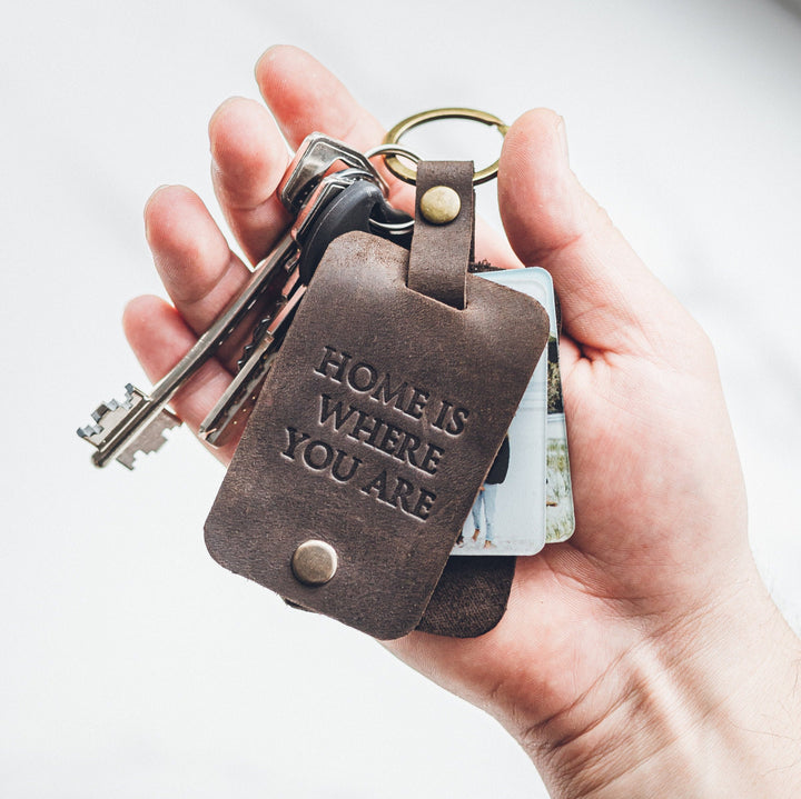 Porte-clé photo personnalisé en étui cuir avec initiales - Cadeau pour nouveau papa