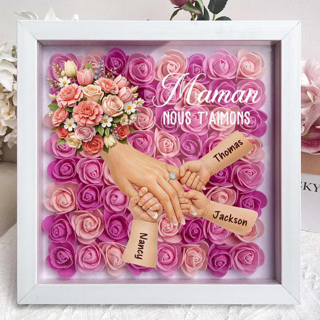 Boîte d’ombre cœur floral personnalisée Maman mains avec prénoms enfants
