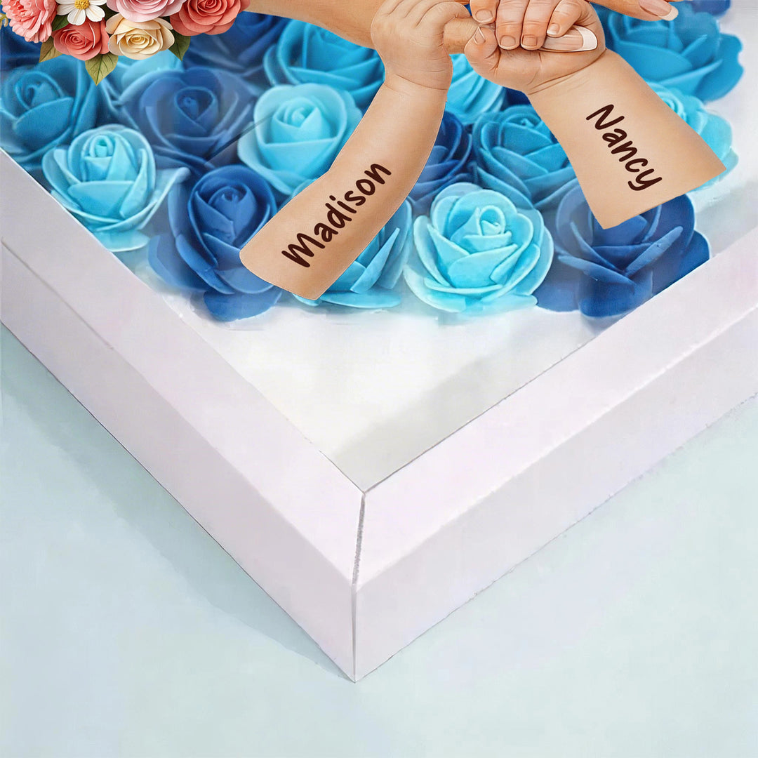 Boîte d’ombre cœur floral personnalisée Maman mains avec prénoms enfants