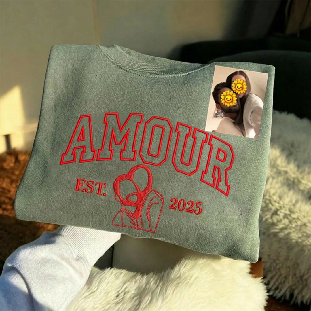 Sweat-shirt AMOUR avec portrait brodé personnalisé