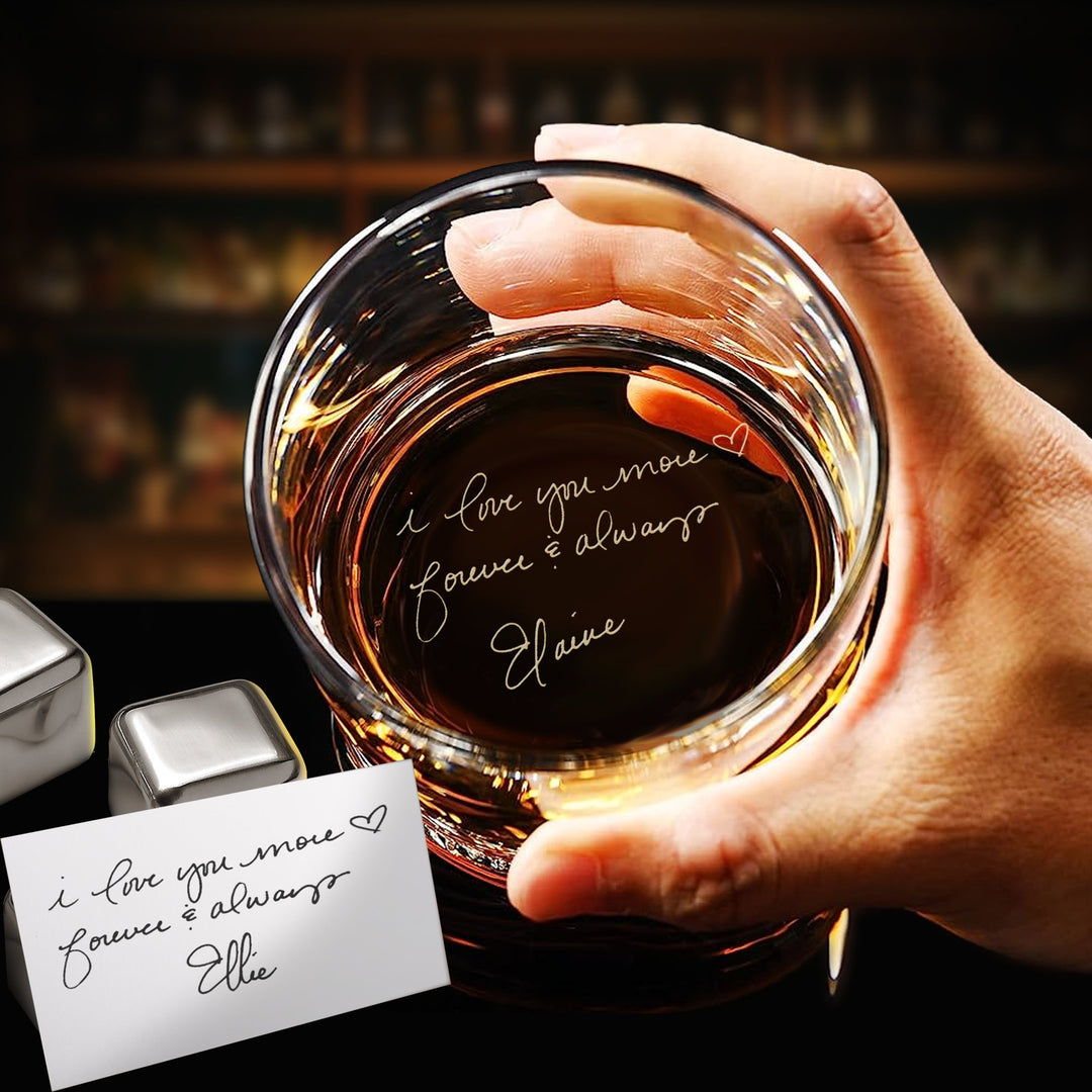 Photo personnalisée et message manuscrit sur verre à whisky