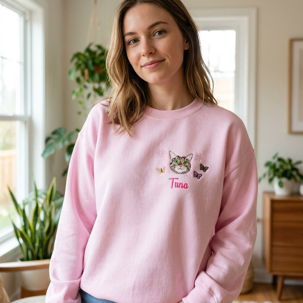 Sweat-shirt brodé personnalisé avec portrait d’animal et papillon, cadeau pour amoureux des animaux