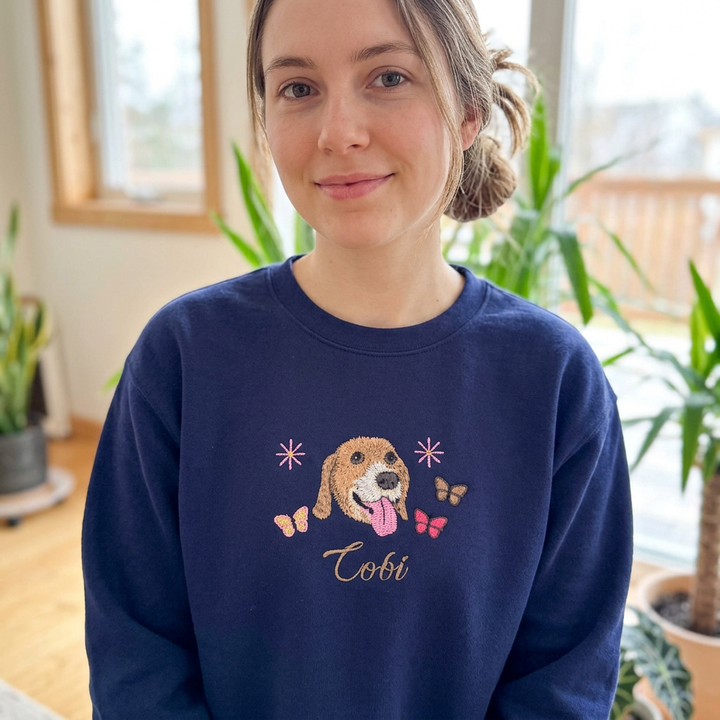 Sweat-shirt brodé personnalisé avec portrait d’animal et papillon, cadeau pour amoureux des animaux