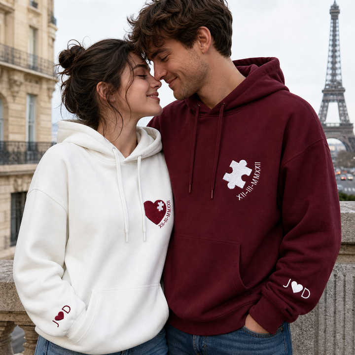 Sweat-shirt brodé personnalisé avec cœur et pièce de puzzle, initiale et cœur sur la manche, pour couple