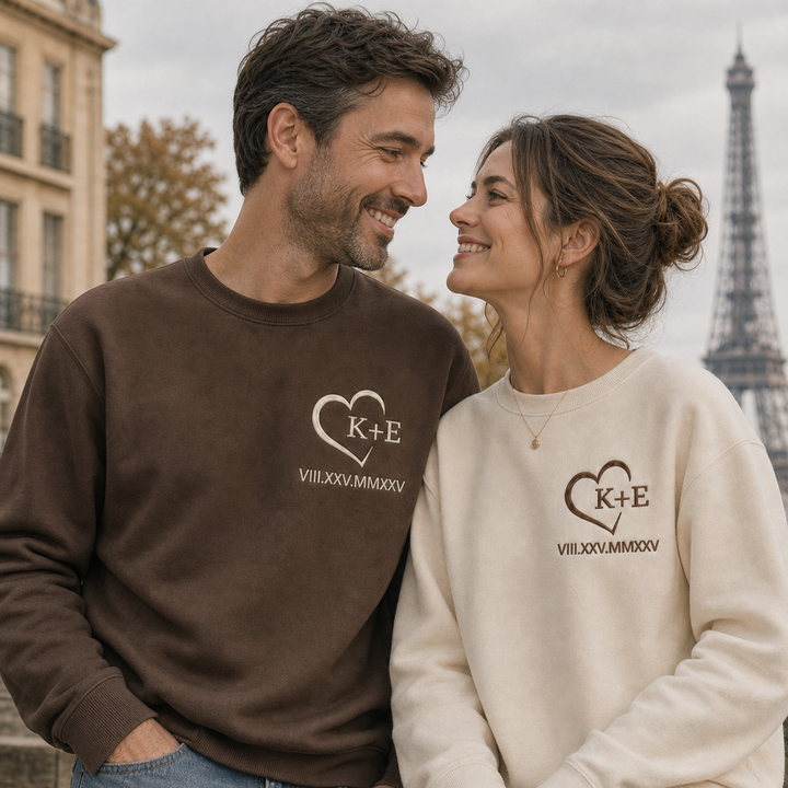 Sweatshirt Personnalisé Date en Chiffres Romains avec Cœur- Cadeau de Couple