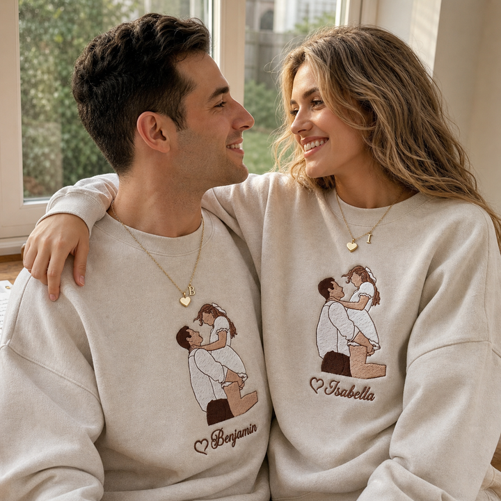 Sweat-shirts personnalisés avec portrait de couple brodé— un cadeau d'anniversaire ou de Noël