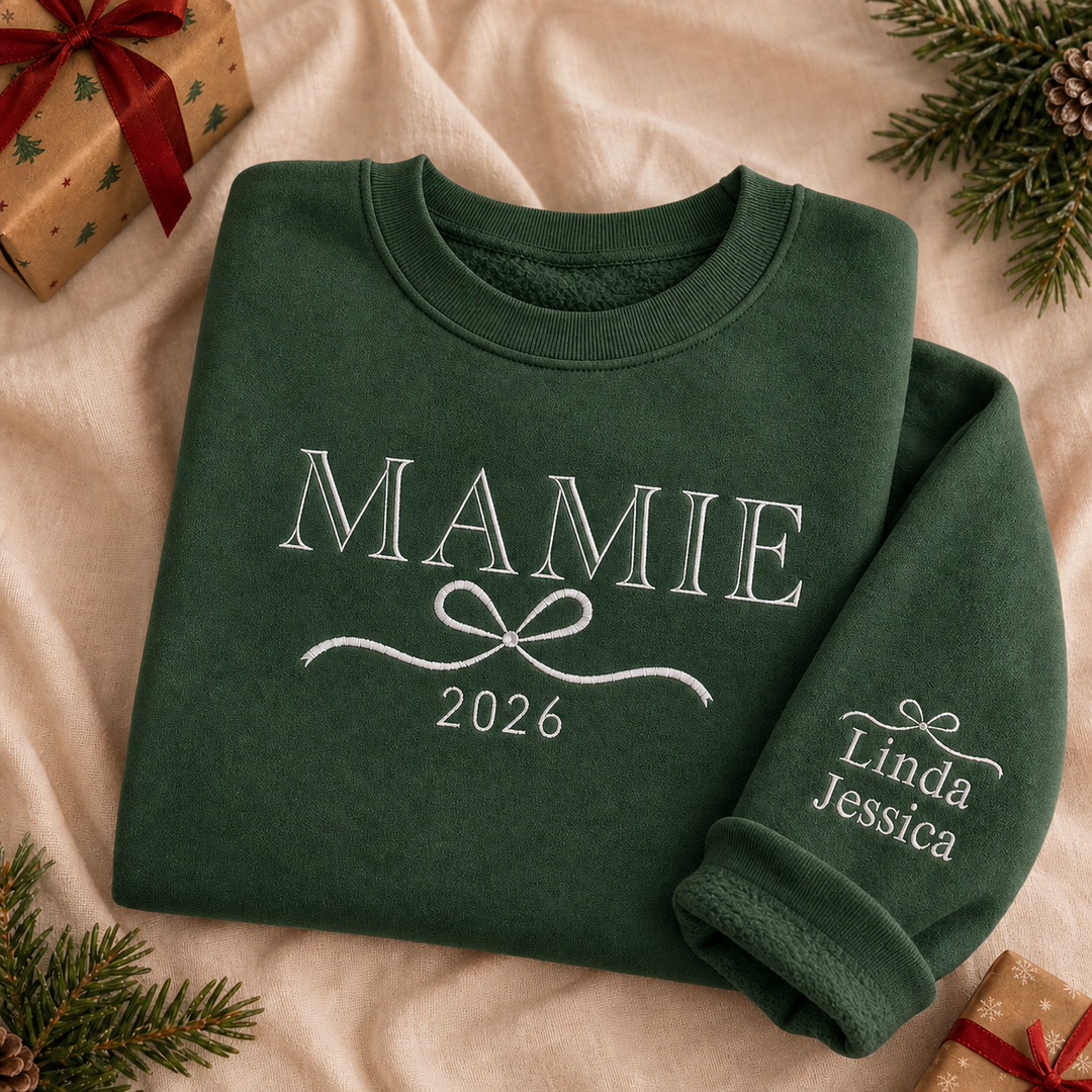 Sweat-shirt brodé personnalisé avec les prénoms des enfants sur la manche – Cadeau pour maman ou mamie