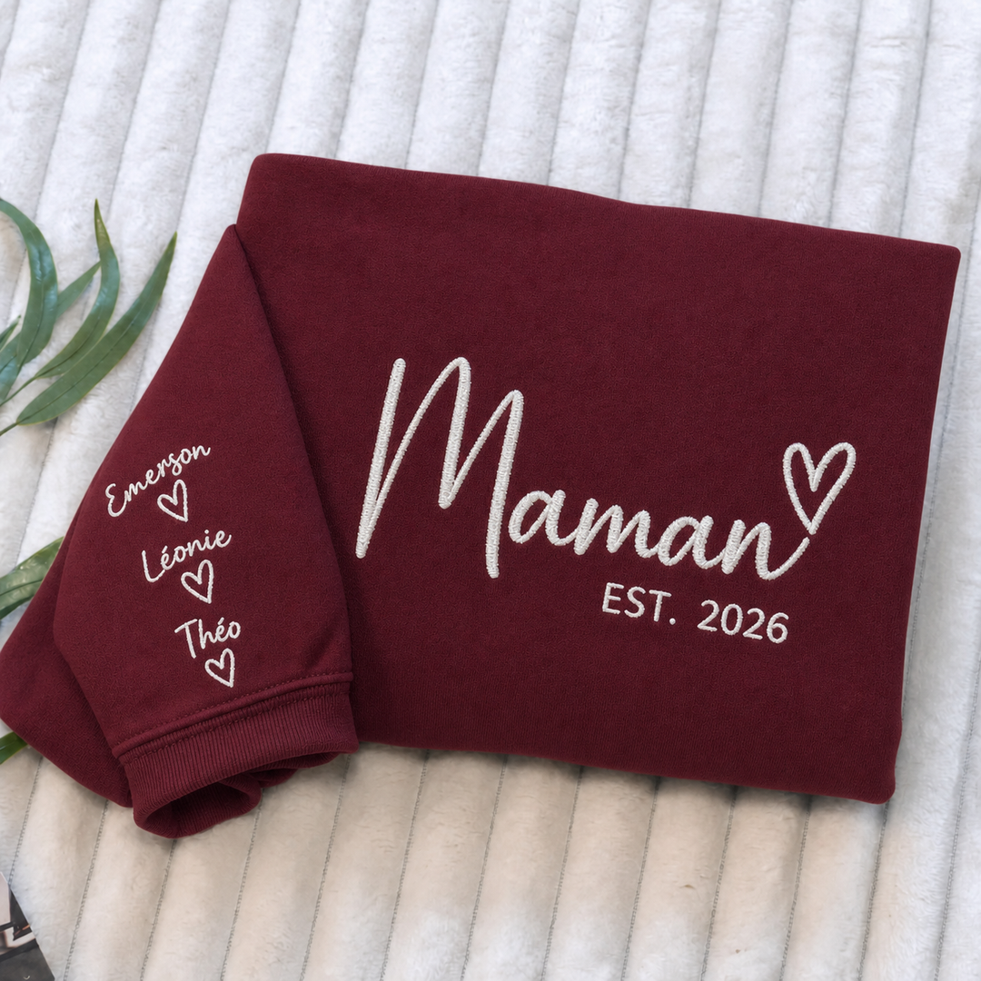 Sweat-shirt brodé personnalisé avec les prénoms des enfants sur la manche – Cadeau pour maman
