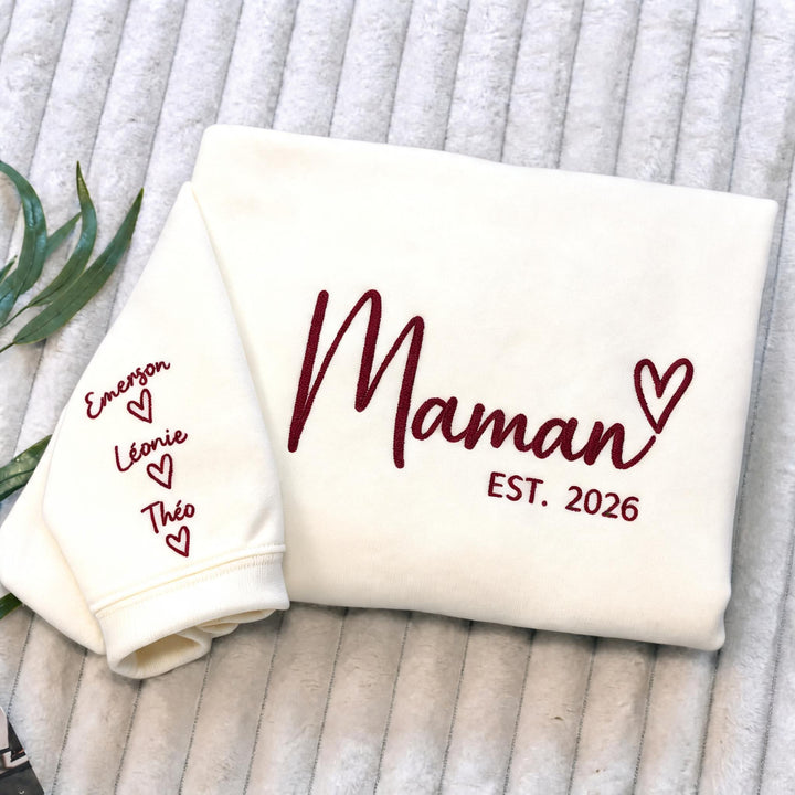Sweat-shirt brodé personnalisé avec les prénoms des enfants sur la manche – Cadeau pour maman