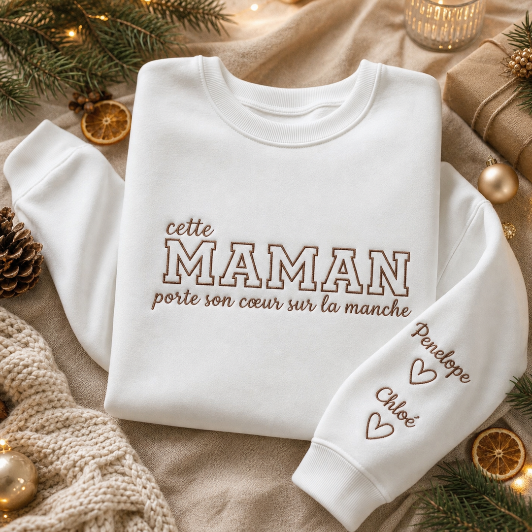 Cette Maman porte son cœur sur sa manche – Sweat brodé personnalisé pour maman et mamie
