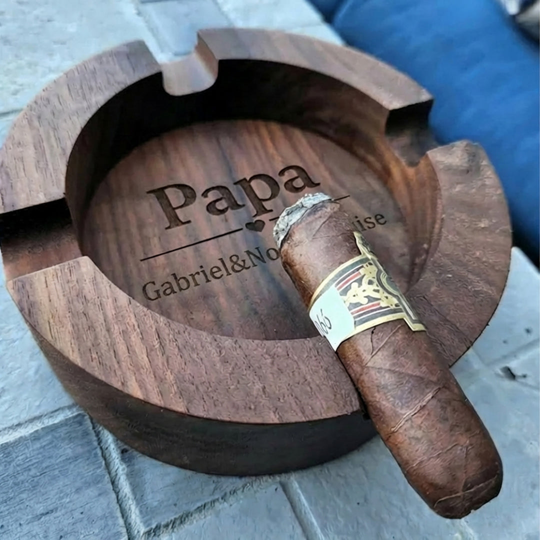 Cendrier à cigares personnalisé en noyer massif gravé – Idée cadeau pour la fête des pères