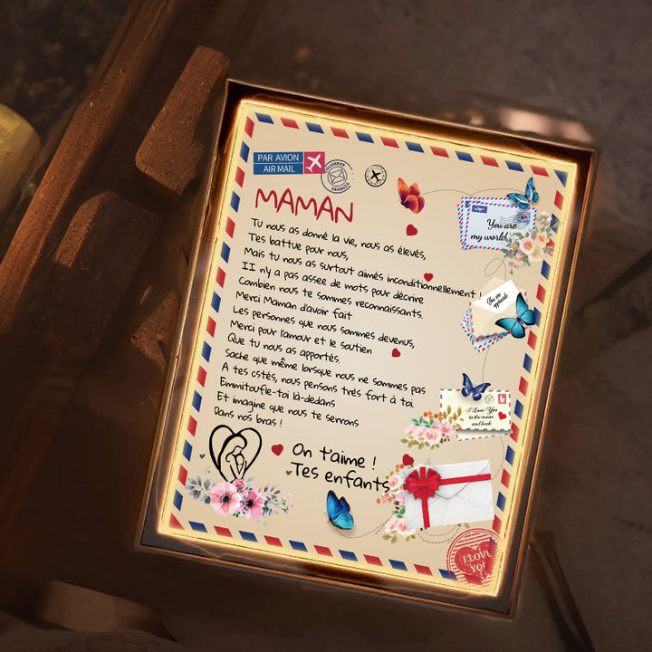 Une magnifique lampe à miroir avec une lettre : le meilleur cadeau pour maman