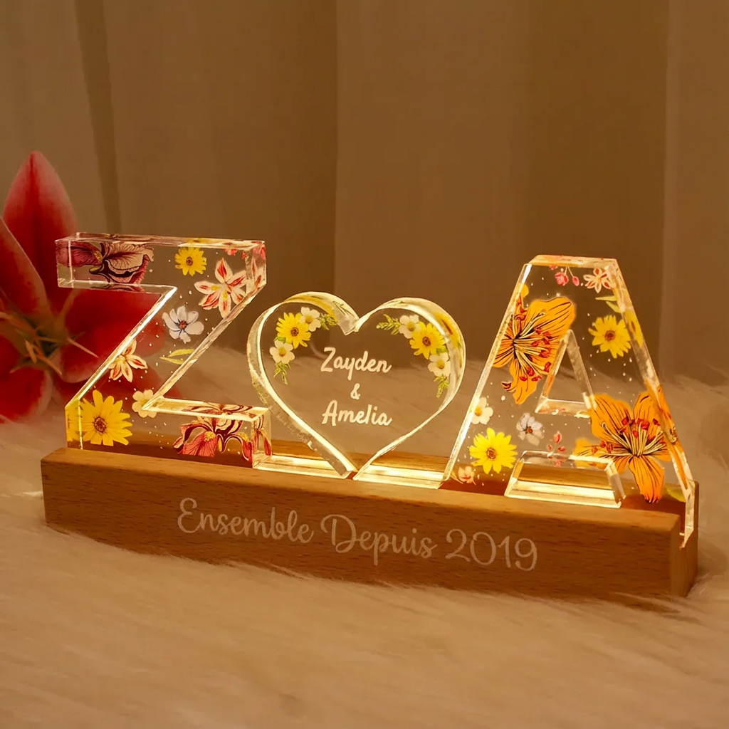 Veilleuse LED en acrylique floral avec initiales de couple personnalisées