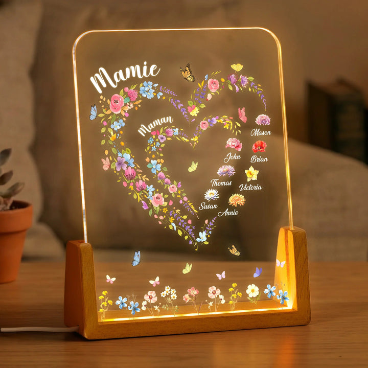 Veilleuse personnalisée « D'abord maman, maintenant grand-mère » – Cœur fleuri avec prénoms des enfants et fleurs de naissance