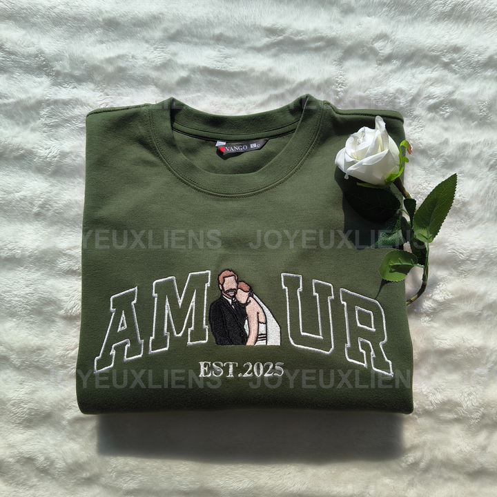 Sweat-shirt AMOUR avec portrait brodé personnalisé