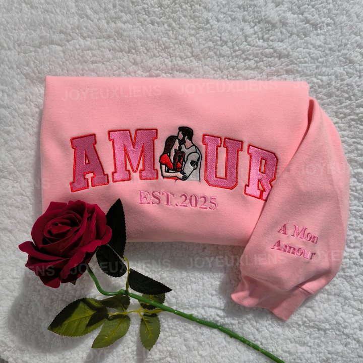 2025 Sweat-shirt personnalisé avec portrait brodé photo AMOUR pour couple，Cadeaux de la Saint-Valentin