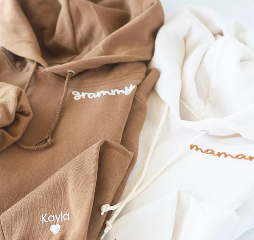 MAMAN Sweatshirt Brodé - Cadeau Parfait pour la Fête des Mères