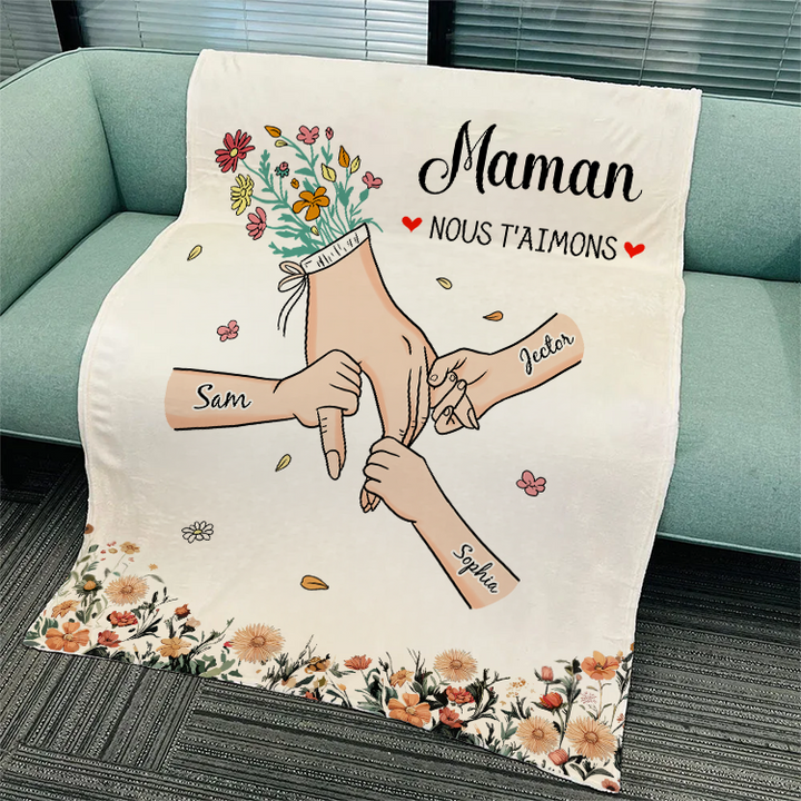 Couverture Personnalisée Main dans la Main – MAMAN, Nous T’aimons en Flanelle & Sherpa – Un Cadeau Parfait et Réconfortant pour Maman
