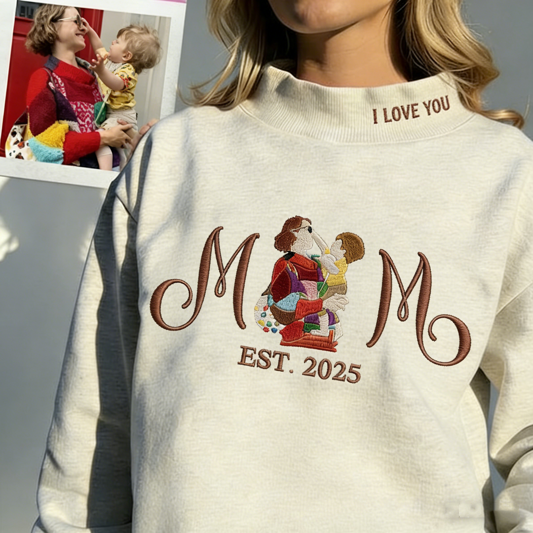 Sweat-shirt à col montant brodé d'un portrait personnalisé MAM pour maman