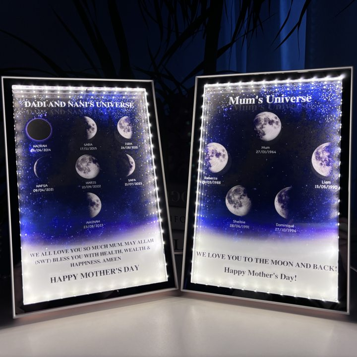 L'univers de maman/papa - Miroir lumineux personnalisé avec phases de lune étoilées