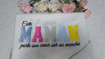Cette Mamie porte son cœur sur sa manche – Sweat brodé personnalisé Fête des Mères