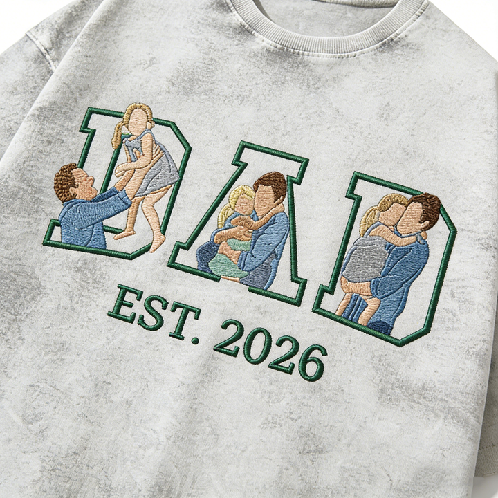 Sweat-shirt en coton délavé personnalisé, brodé d'un portrait de papa