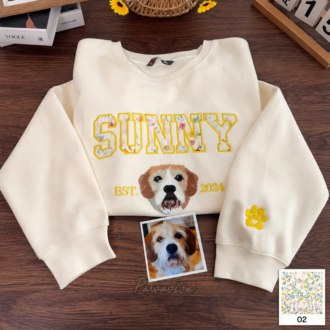 T-shirt ou sweat-shirt personnalisé avec portrait d'animal et broderie en appliqué floral