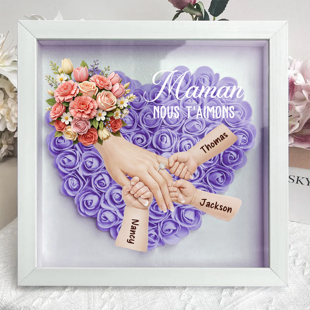 Boîte d’ombre cœur floral personnalisée Maman mains avec prénoms enfants