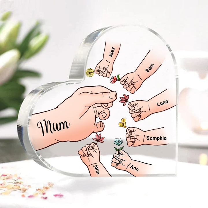 Cadeau Souvenir pour Maman – Cœur en Acrylique Personnalisé avec 8 Prénoms et Motif Floral