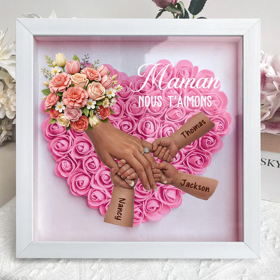 Boîte d’ombre cœur floral personnalisée Maman mains avec prénoms enfants