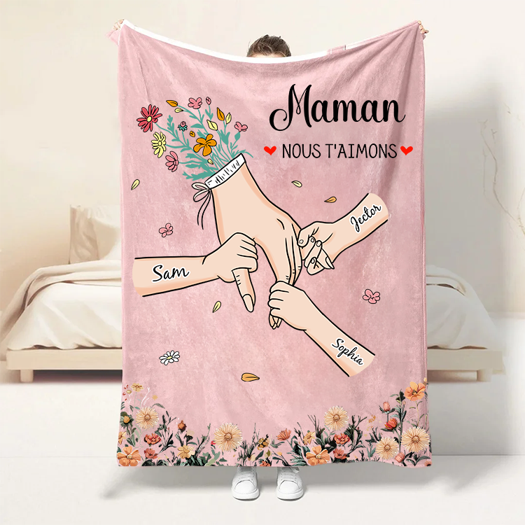 Couverture Personnalisée Main dans la Main – MAMAN, Nous T’aimons en Flanelle & Sherpa – Un Cadeau Parfait et Réconfortant pour Maman