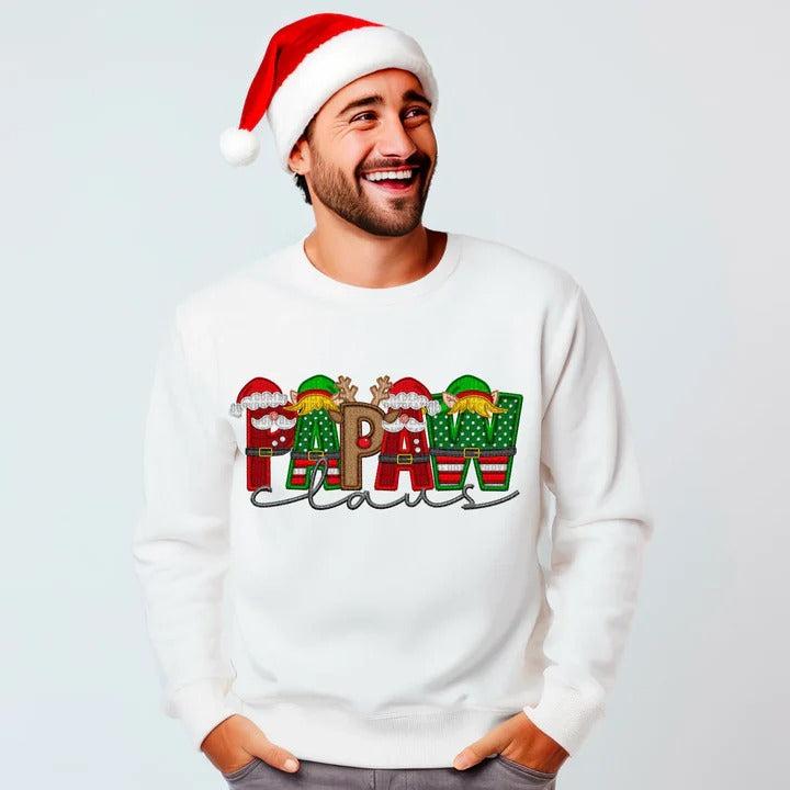 Sweat-shirt de Noël personnalisé « Maman Claus » pour la famille, avec nom Stnta sur la manche.
