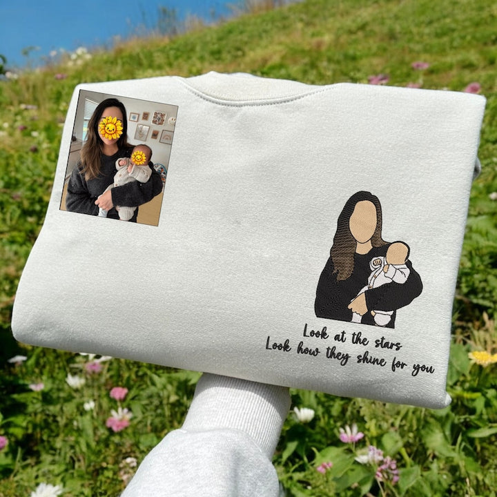 Sweat-shirt personnalisé brodé avec photo pour maman