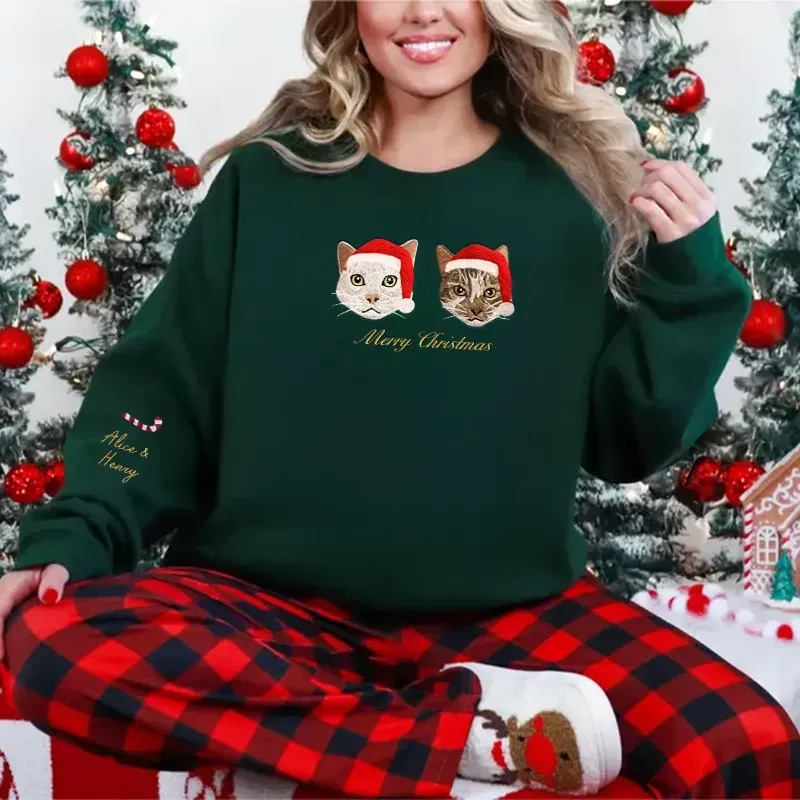 Sweat-shirt brodé en couleur avec portrait d'animal personnalisé (2025), avec chapeau de Noël en option