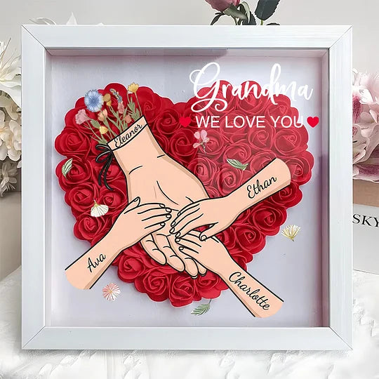 Éclosion d'amour – Cadre-vitrine floral personnalisé « Main dans la main » avec prénoms, pour Maman et Mamie