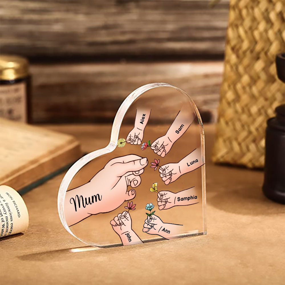 Cadeau Souvenir pour Maman – Cœur en Acrylique Personnalisé avec 8 Prénoms et Motif Floral