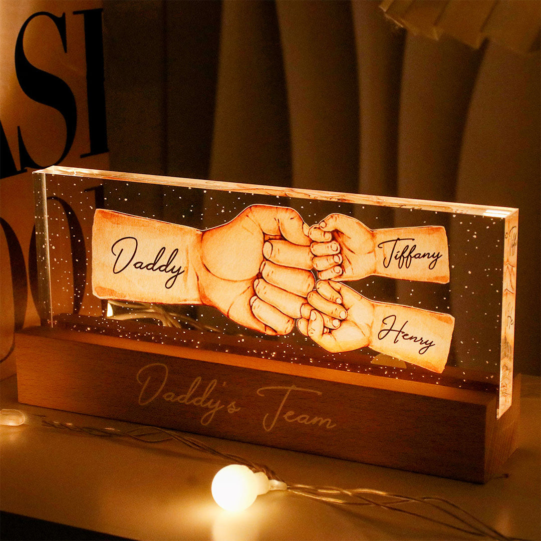 Veilleuse LED en acrylique personnalisée Daddy's Team Fist Bump