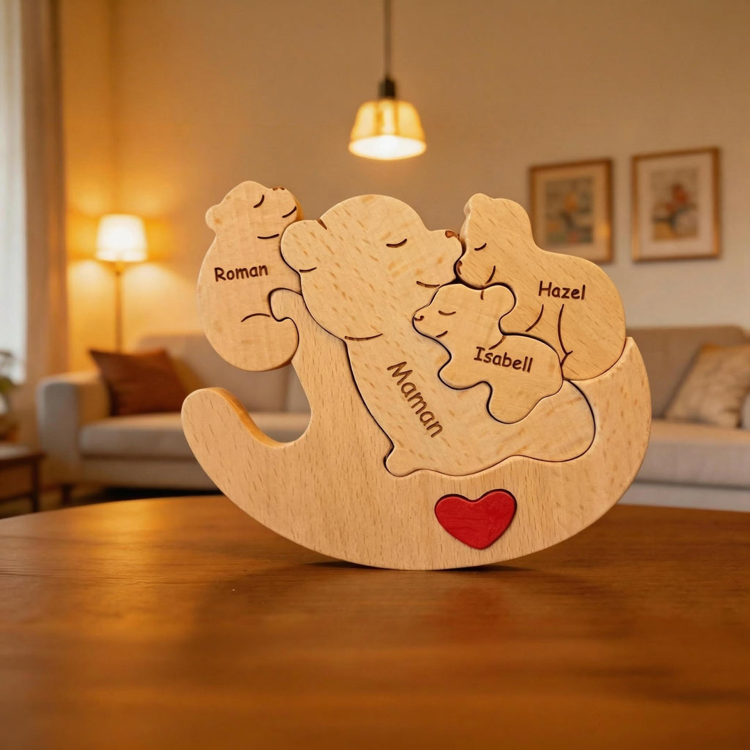 Puzzle familial en bois personnalisé – Ours Maman berçant ses petits avec prénoms gravés