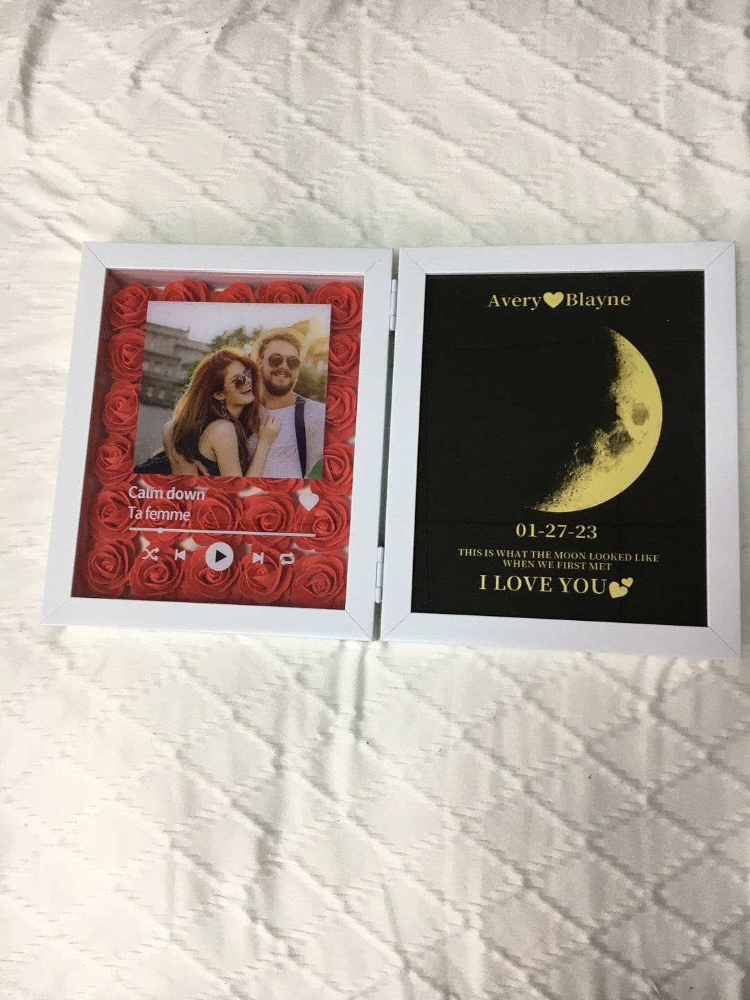 Boîte à fleurs personnalisée avec cadre musical en phase de lune