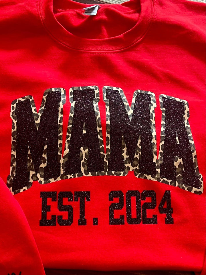 Sweat-shirt à paillettes personnalisé avec broderie léopard Mama Est Yaer et nom d'enfant