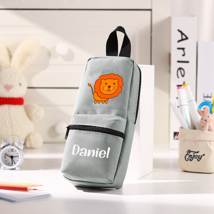 Trousse Personnalisable avec 1 Nom et Motif au Choix – Cadeau rentrée scolaire pour Enfants, 4 Couleurs