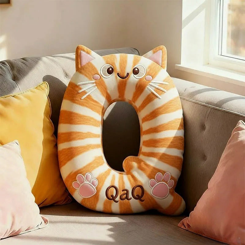 Coussin personnalisé avec la lettre « Amoureux des animaux » et un nom personnalisé