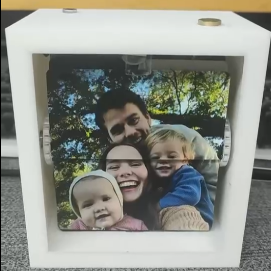 Boîte à Flipbook à Manivelle pour les Familes