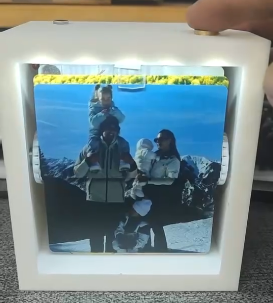 Boîte à Flipbook à Manivelle pour les Familes